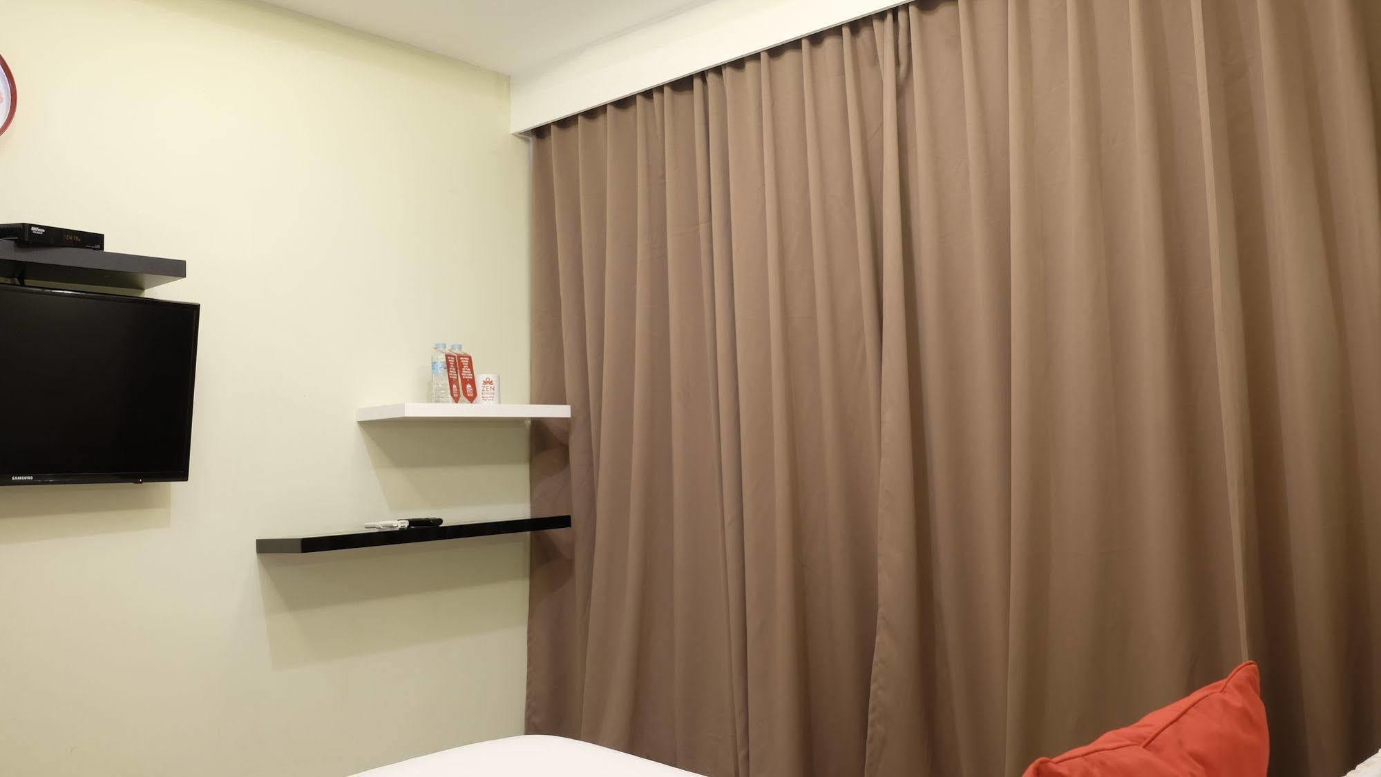 Zen Rooms Malate Robinsons Manila Eksteriør billede